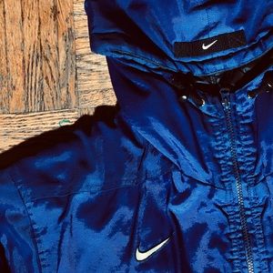 Mid-knee Nike vintage winter coat